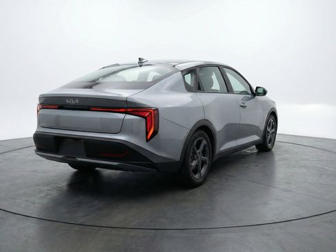Used 2025 Kia K4 FWD image 9