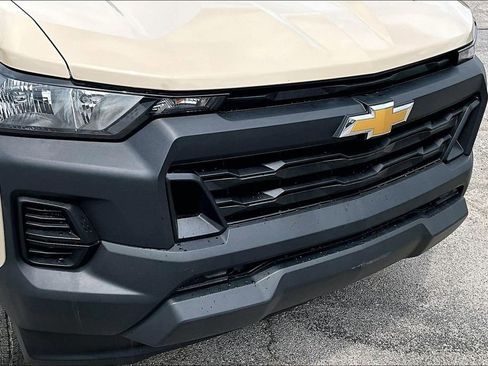 Used 2024 Chevrolet Colorado W/T image 34