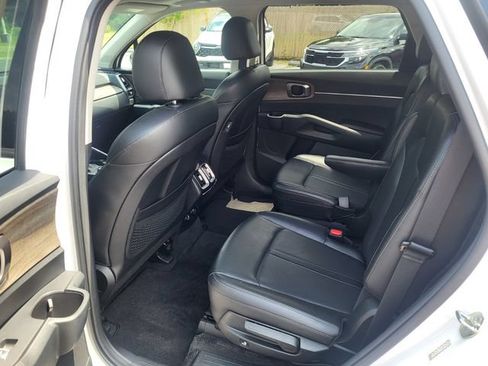 Certified 2023 Kia Sorento X-Line EX AWD/4WD image 14