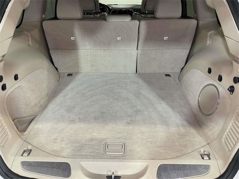 Used 2018 Jeep Grand Cherokee Overland image 21