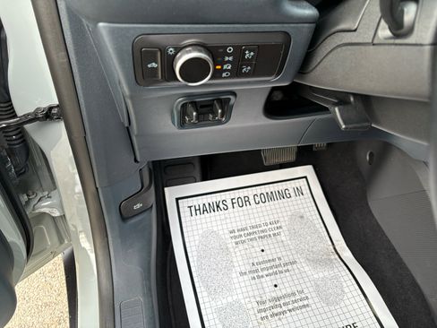 Used 2023 Ford Maverick Lariat w/ Lariat Luxury Package image 18