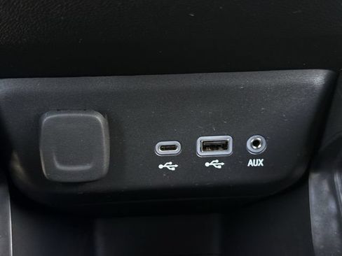 Certified 2023 Chevrolet TrailBlazer LT FWD image 23