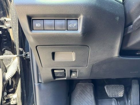 Used 2024 Toyota Grand Highlander AWD image 28