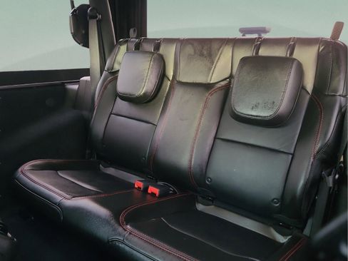 Used 2018 Jeep Wrangler Rubicon image 10