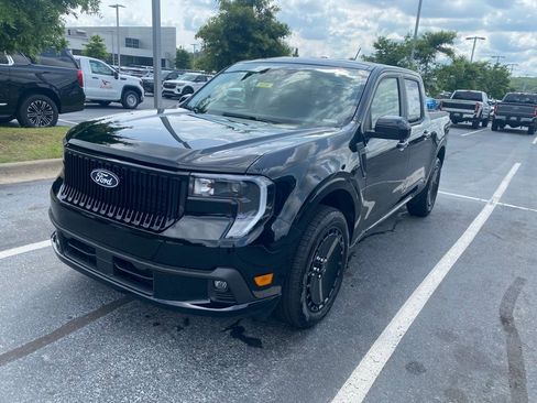 New 2026 Ford Maverick Lobo AWD/4WD image 3