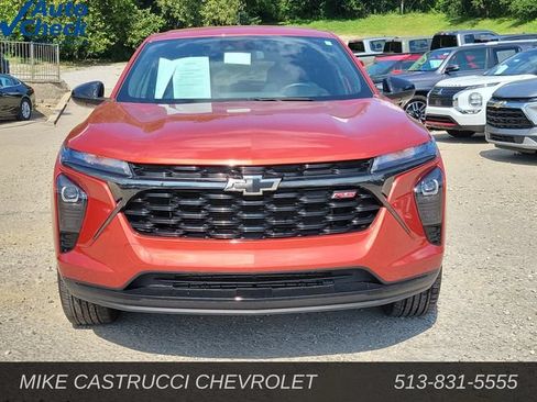 Used 2024 Chevrolet Trax RS w/ Driver Confidence Package FWD image 8