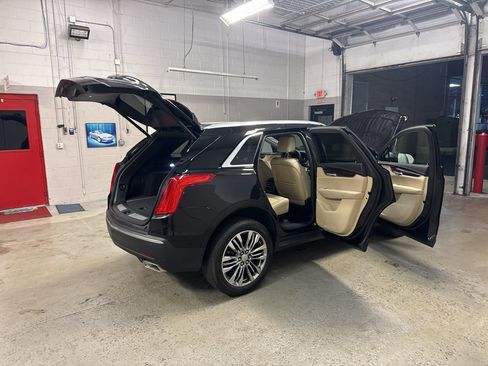 Used 2017 Cadillac XT5 Premium Luxury AWD/4WD image 14