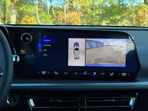 New 2026 Chevrolet Traverse LT w/ Driver Confidence Package image 32