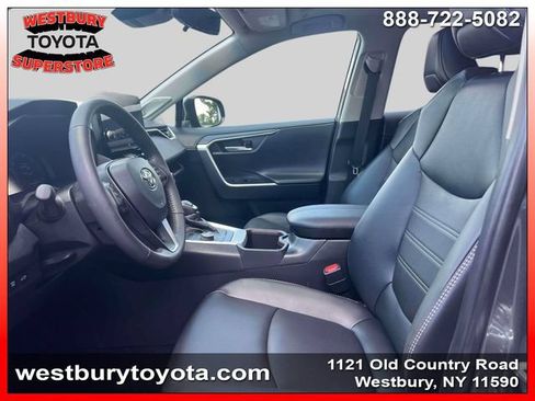 Used 2025 Toyota RAV4 Limited w/ Advanced Technology Package AWD/4WD image 18