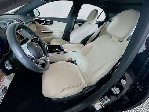 Used 2023 Mercedes-Benz C 300 4MATIC Sedan w/ Exclusive Trim Package image 13