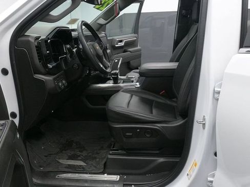 Used 2023 Chevrolet Silverado 1500 LTZ image 18