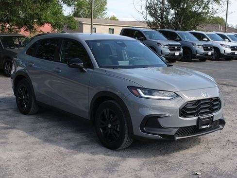 Used 2026 Honda HR-V Sport image 3