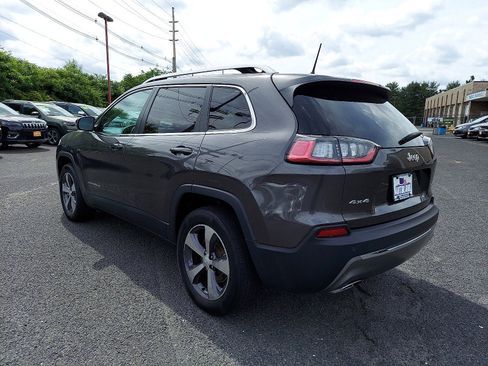 Certified 2019 Jeep Cherokee Limited image 4