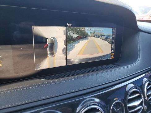 Used 2020 Mercedes-Benz S 560 Sedan image 27
