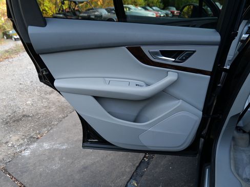 Used 2019 Audi Q7 2.0T Premium w/ Convenience Package image 45