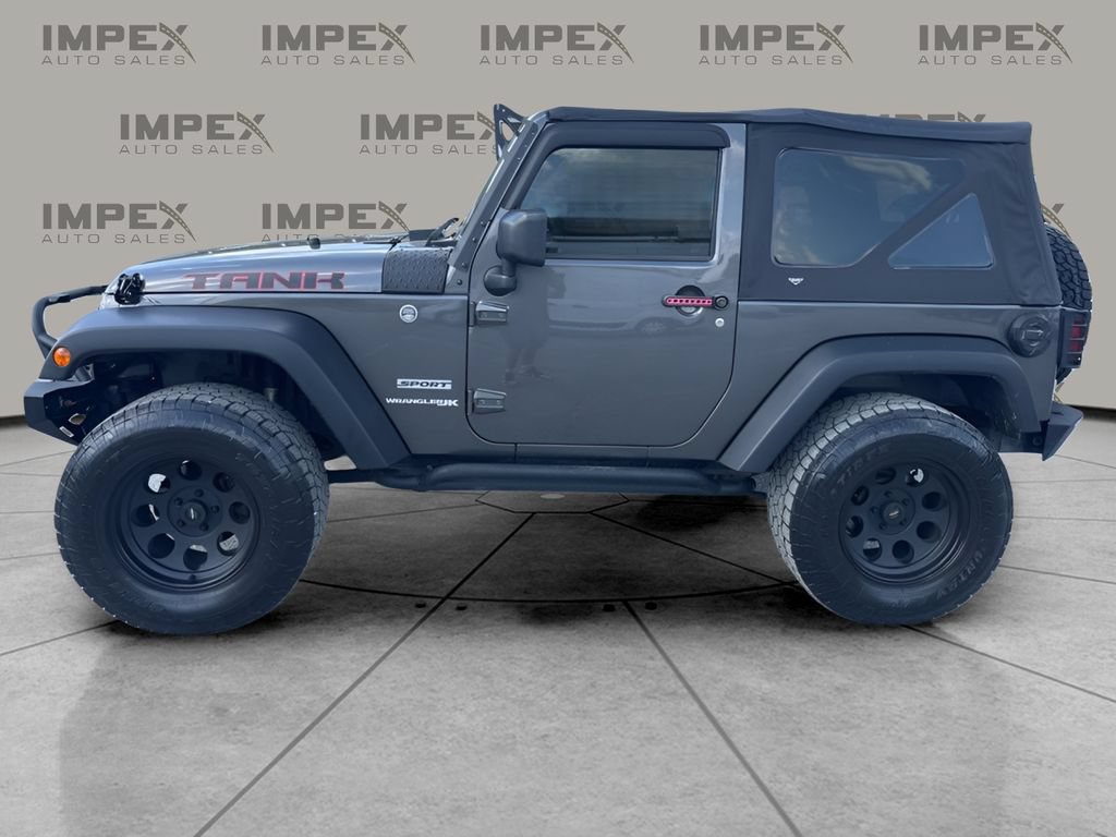 Used 2018 Jeep Wrangler Sport AWD/4WD image 2