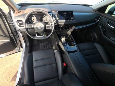 Used 2023 Nissan Rogue SV w/ SV Premium B Package FWD image 19
