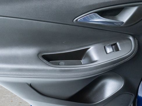 Certified 2023 Buick Encore GX Select FWD image 29
