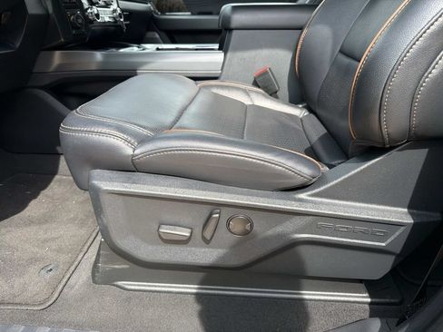 Used 2025 Ford F250 Lariat w/ Lariat Ultimate Package AWD/4WD image 19