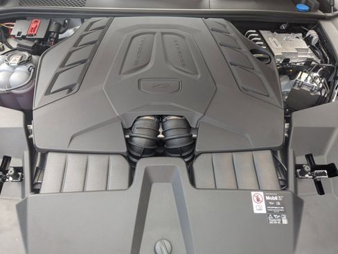 New 2025 Porsche Cayenne GTS image 28