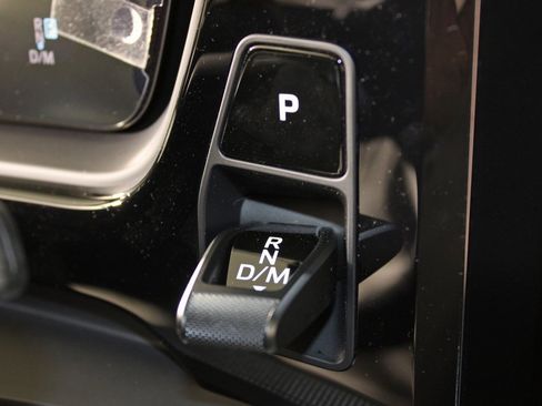 New 2026 Porsche Cayenne Coupe image 25