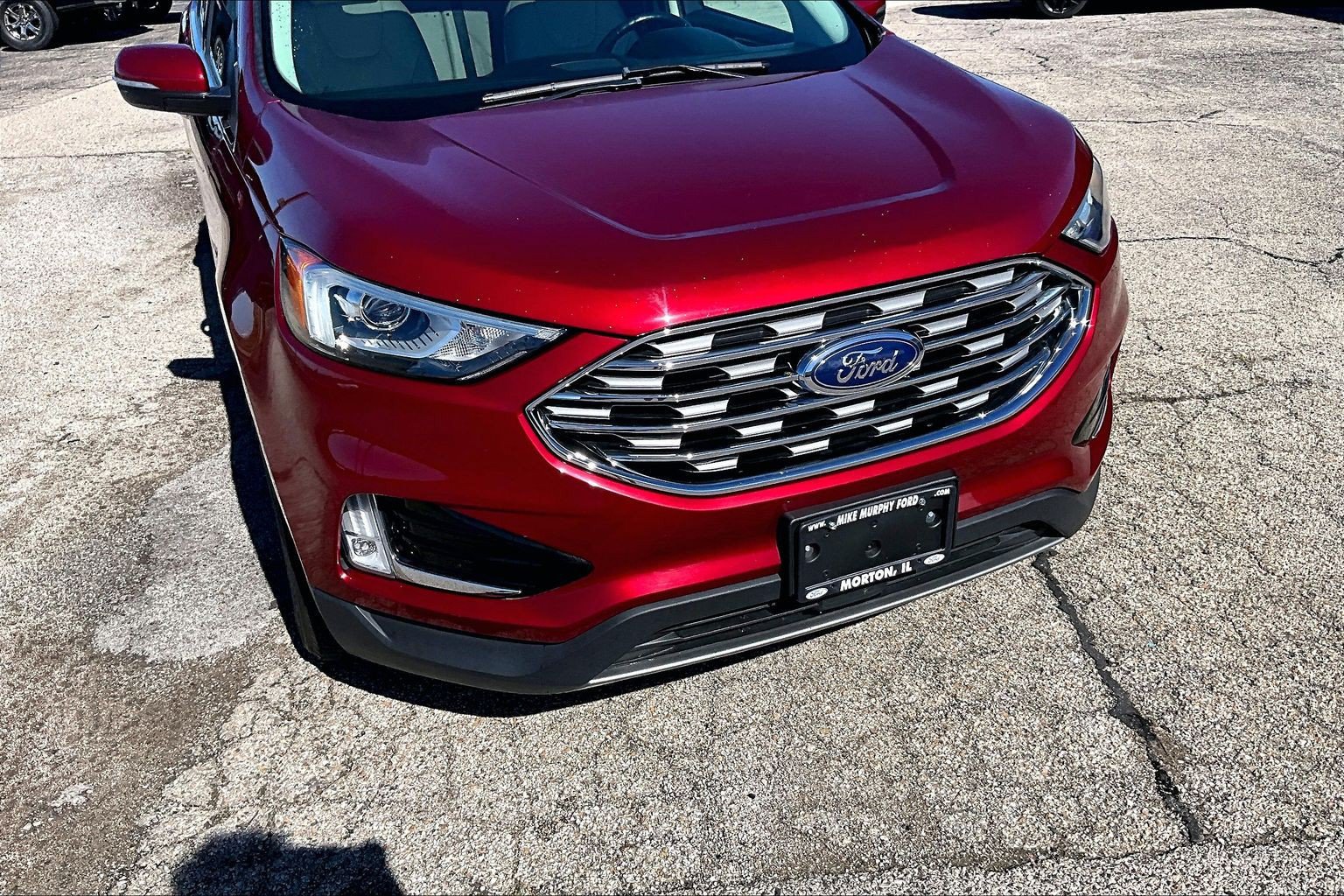 Used 2019 Ford Edge Titanium w/ Cold Weather Package AWD/4WD image 4