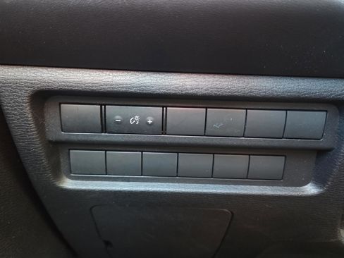 Used 2022 Mitsubishi Outlander ES image 29