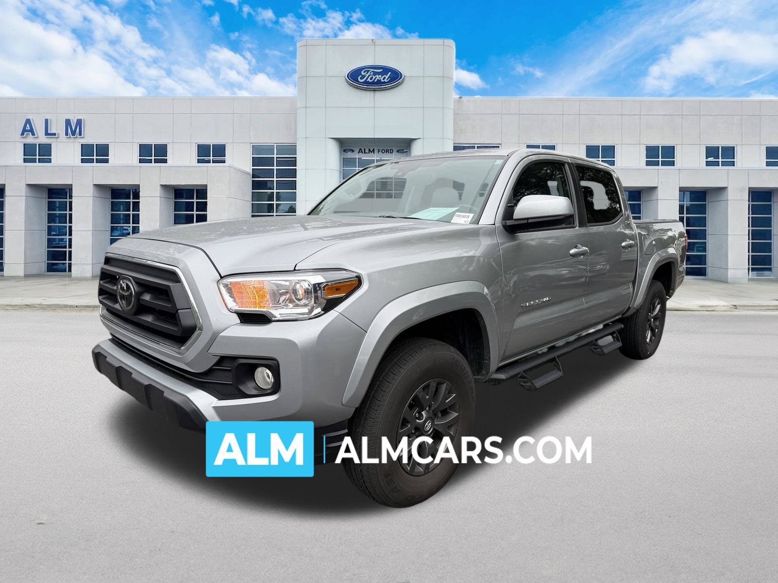 Used 2023 Toyota Tacoma SR5 AWD/4WD image 1