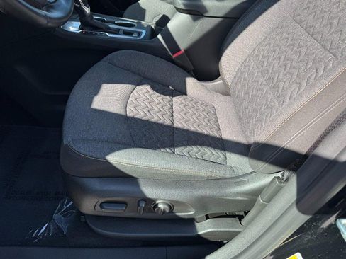 Used 2023 Chevrolet Equinox LT FWD image 15