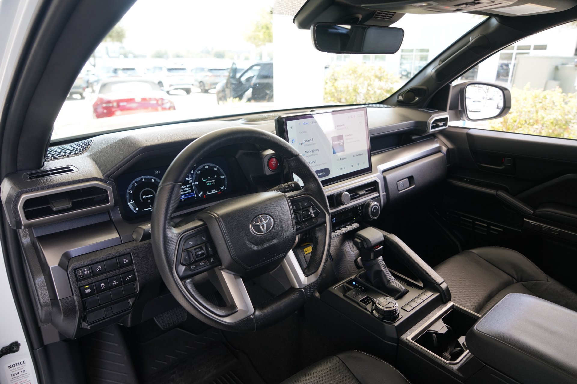 Used 2025 Toyota 4Runner TRD Off-Road Premium AWD/4WD image 9