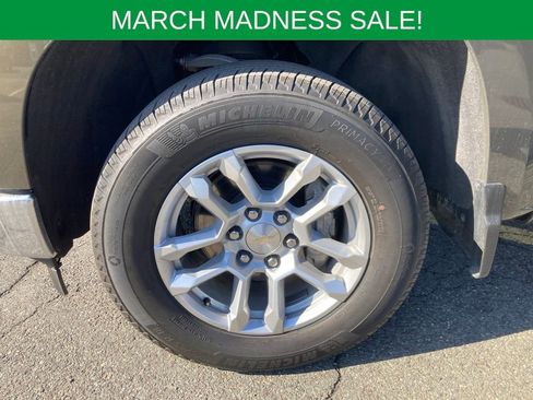 Used 2023 Chevrolet Silverado 1500 LT image 24