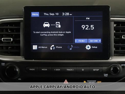 Used 2021 Hyundai Venue SEL FWD image 5