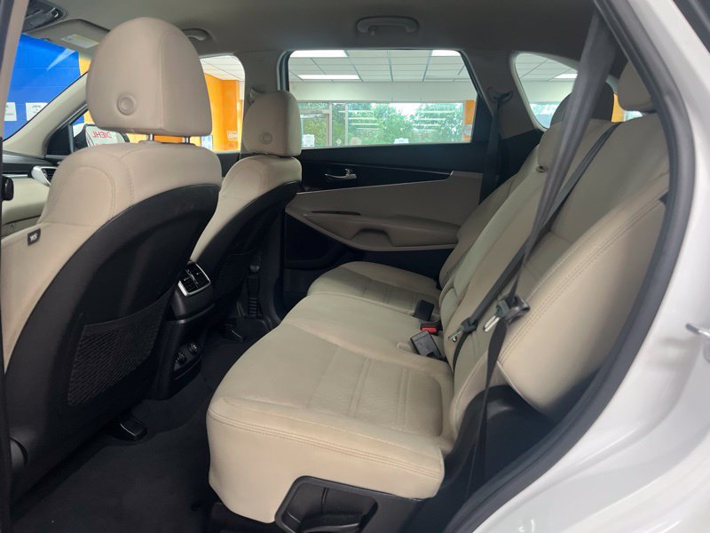 Used 2019 Kia Sorento AWD w/ LX Convenience Package image 16