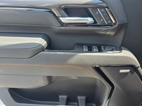 New 2026 GMC Sierra 2500 AT4 w/ AT4 Premium Plus Package AWD/4WD image 32