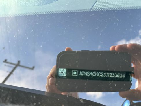 Used 2016 Chevrolet Tahoe LTZ AWD/4WD image 6