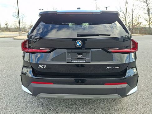 Used 2023 BMW X1 xDrive28i image 9