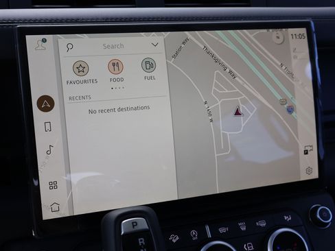 New 2026 Land Rover Defender 130 X-Dynamic SE image 14