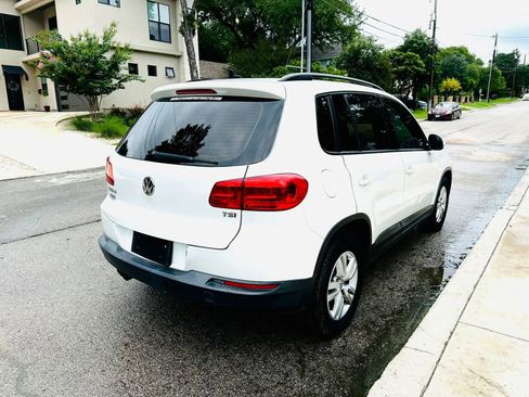 Used 2017 Volkswagen Tiguan S FWD image 7