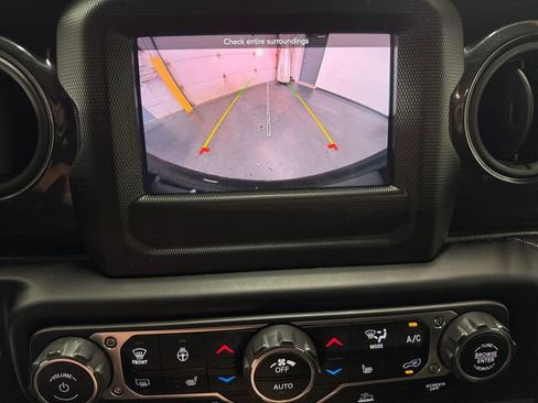 Used 2023 Jeep Wrangler Unlimited Sport AWD/4WD image 15
