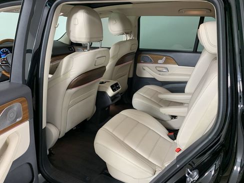 Used 2020 Mercedes-Benz GLS 450 4MATIC image 38
