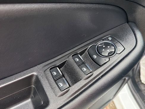 Used 2023 Ford Edge SEL image 25