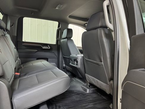 Used 2025 GMC Sierra 3500 Denali w/ Denali Reserve Package image 25