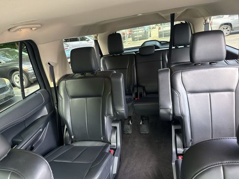Used 2022 Ford Expedition Max XLT AWD/4WD image 12