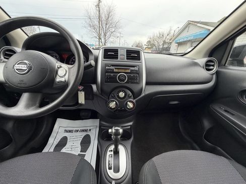 Used 2014 Nissan Versa SV image 23