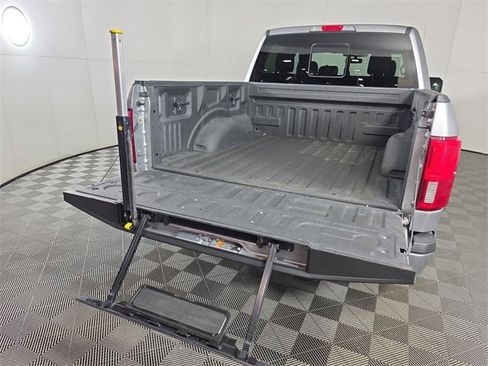 Used 2020 Ford F150 Lariat w/ Equipment Group 502A Luxury image 11