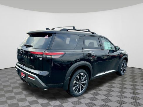 New 2026 Nissan Pathfinder Platinum image 7