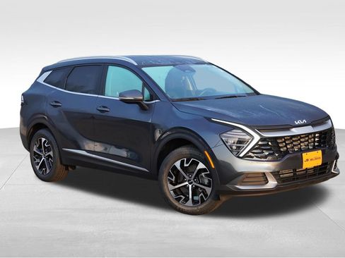 Used 2024 Kia Sportage EX AWD/4WD image 1