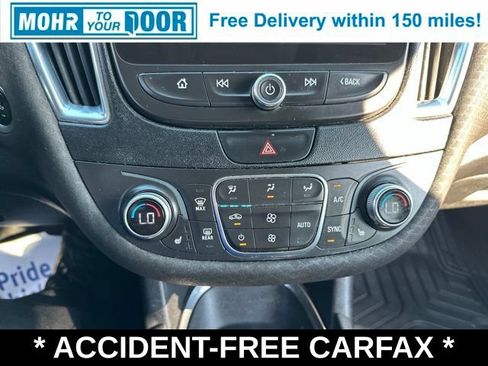 Used 2019 Chevrolet Malibu LT FWD image 27