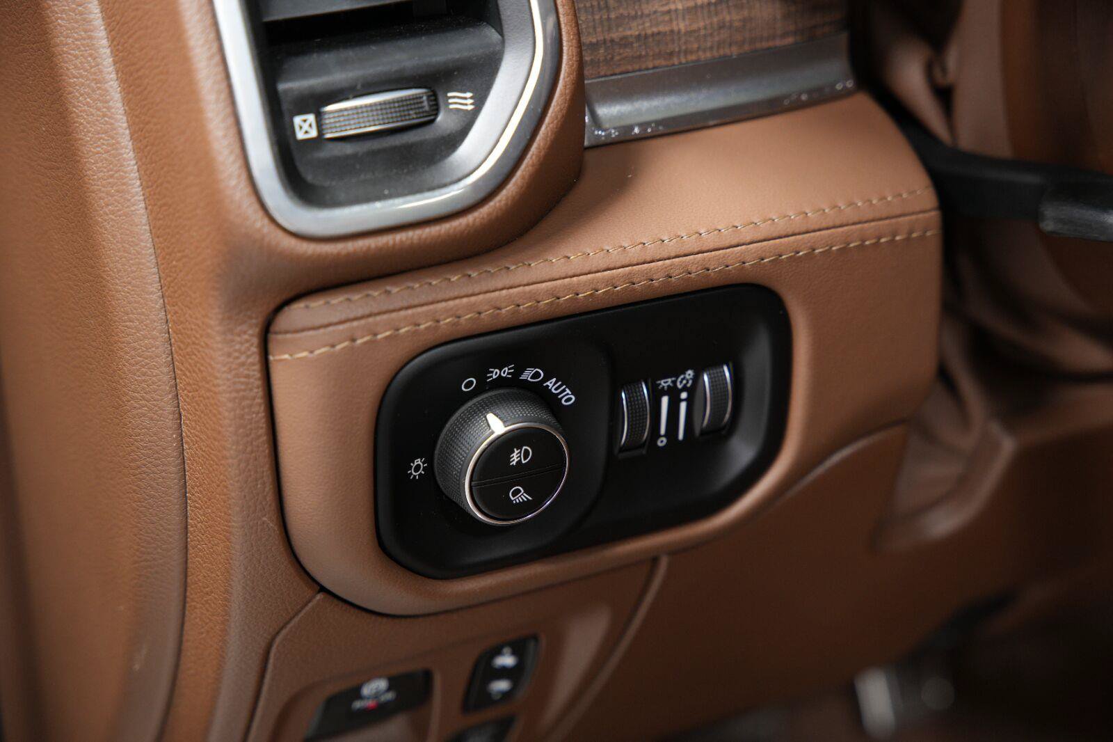 Used 2023 RAM 1500 Limited AWD/4WD image 48