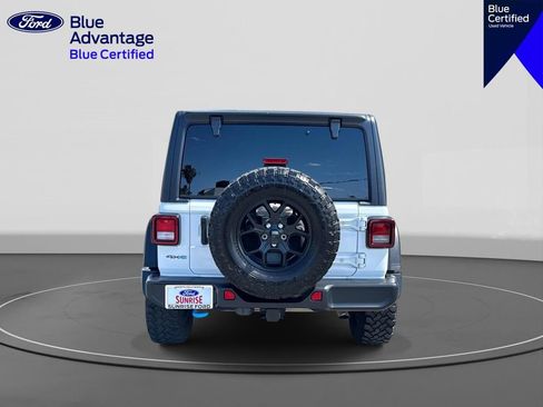 Used 2024 Jeep Wrangler Unlimited AWD/4WD image 6